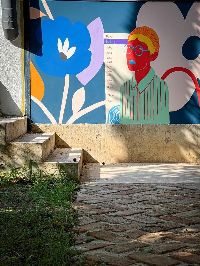 Black Tomato Hostel Kutaisi Dış mekan fotoğraf