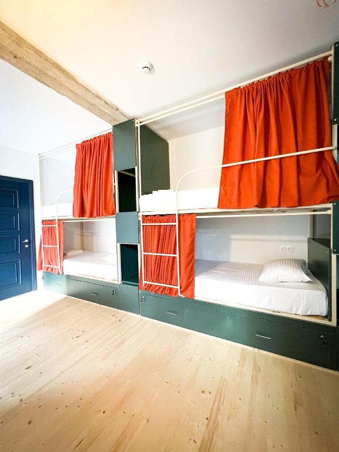 Black Tomato Hostel Kutaisi Dış mekan fotoğraf