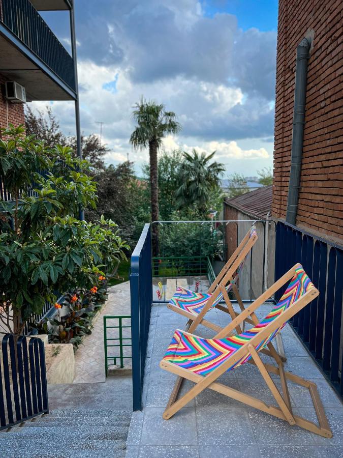 Black Tomato Hostel Kutaisi Dış mekan fotoğraf