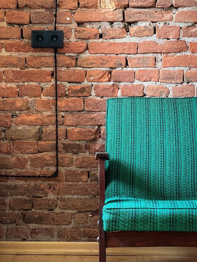 Black Tomato Hostel Kutaisi Dış mekan fotoğraf