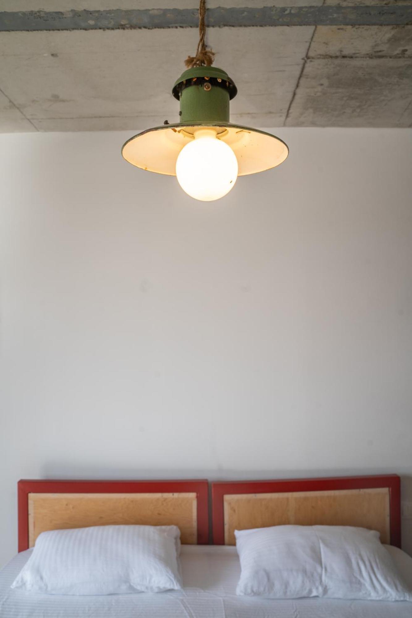 Black Tomato Hostel Kutaisi Dış mekan fotoğraf