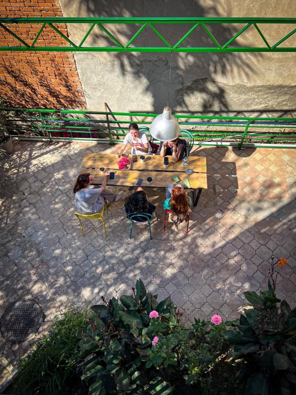 Black Tomato Hostel Kutaisi Dış mekan fotoğraf