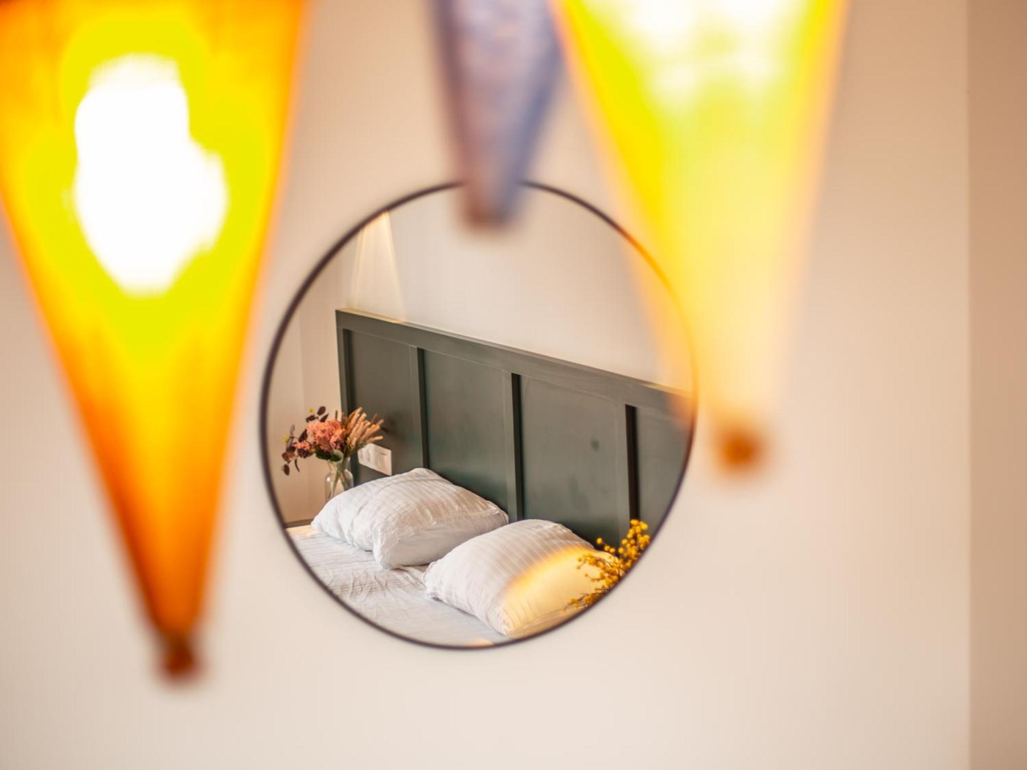 Black Tomato Hostel Kutaisi Dış mekan fotoğraf